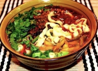 中華料理店上野祥龍刀削麺荘dino中華