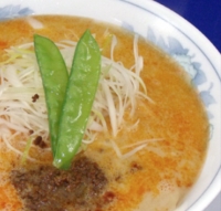 担々麺⇒950円, 練りゴマのクリーミータイプ