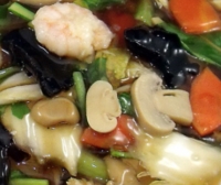 中華丼⇒950円, 具がたっぷりの五目かけごはん